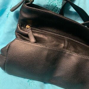 Stone Mountain Accessories Black Shoulder Bag with Gold Accent